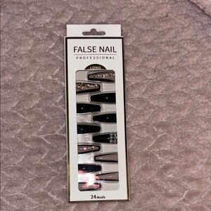 Stylish Black and Pink False Nail Set